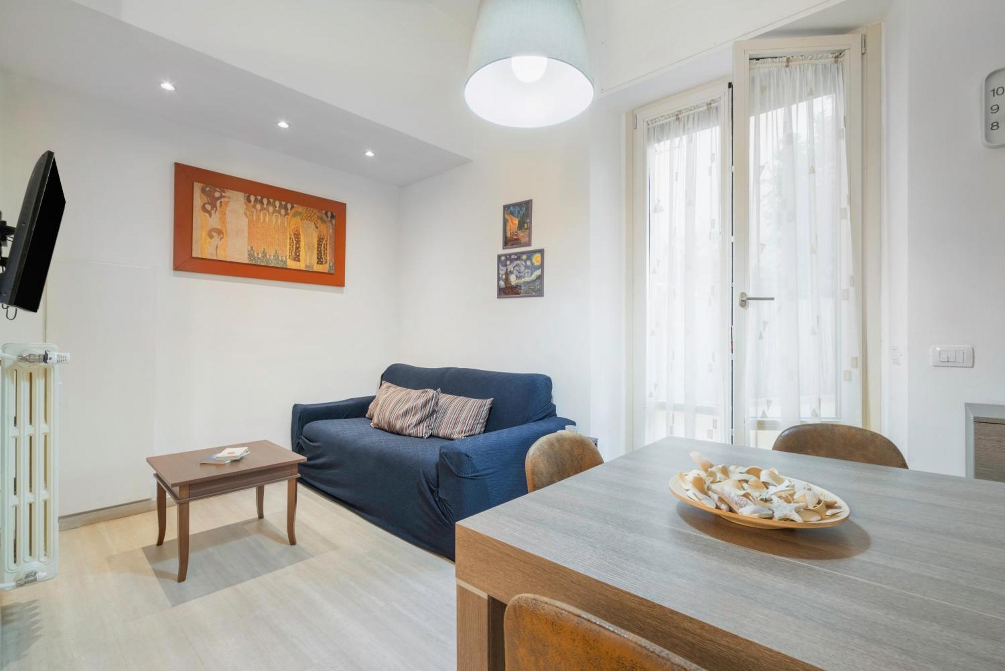 Appartamento Incantevole Con Patio Florens Exteriör bild